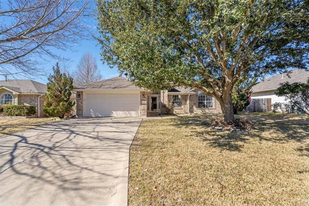 2507 Northlawn DR, Taylor, TX 76574