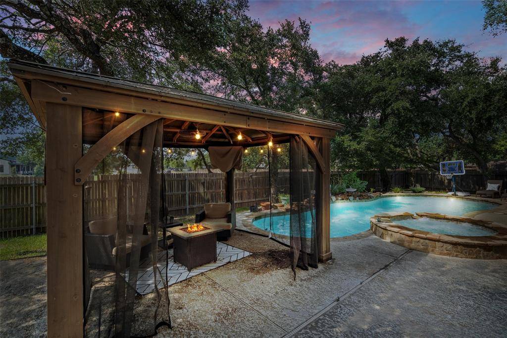 2200 Sandra DR, Cedar Park, TX 78613