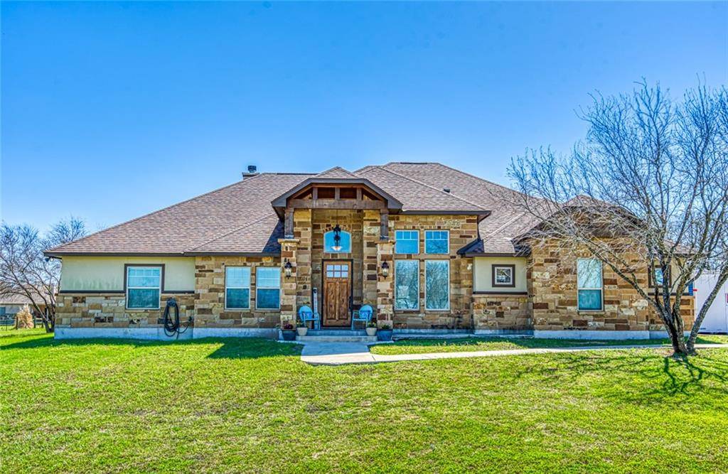 501 Wagon Train RD, La Vernia, TX 78121