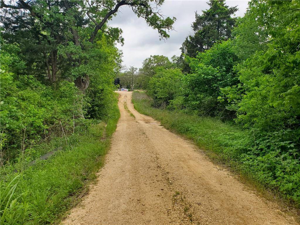 3784 South Highway 77, Rockdale, TX 76567