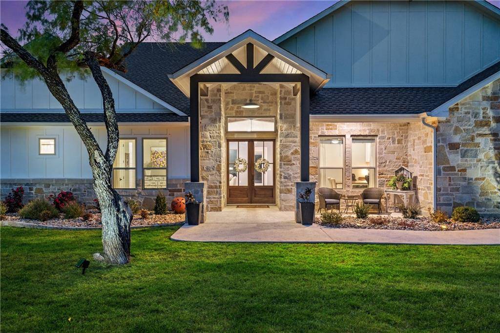 979 County Road 101, Hutto, TX 78634