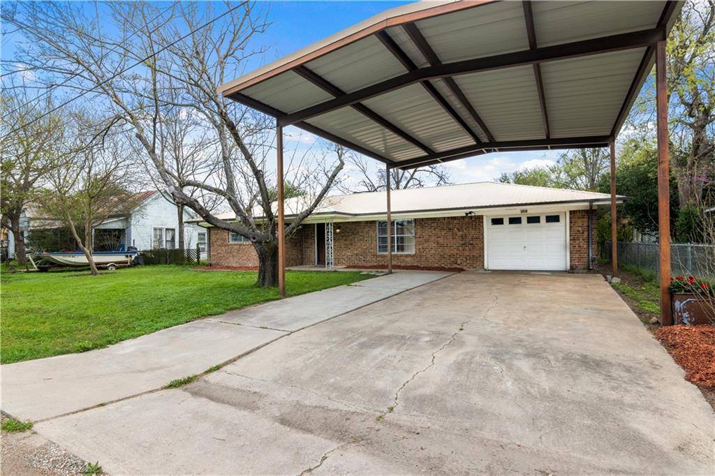 204 N 1st ST, Thorndale, TX 76577
