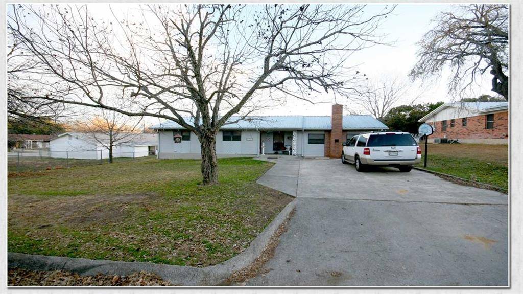 1204 W North Ave, Lampasas, TX 76550