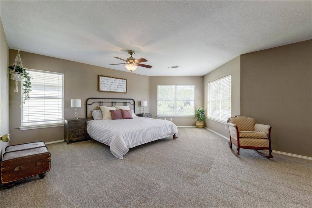 2700 High Point DR, Round Rock, TX 78664