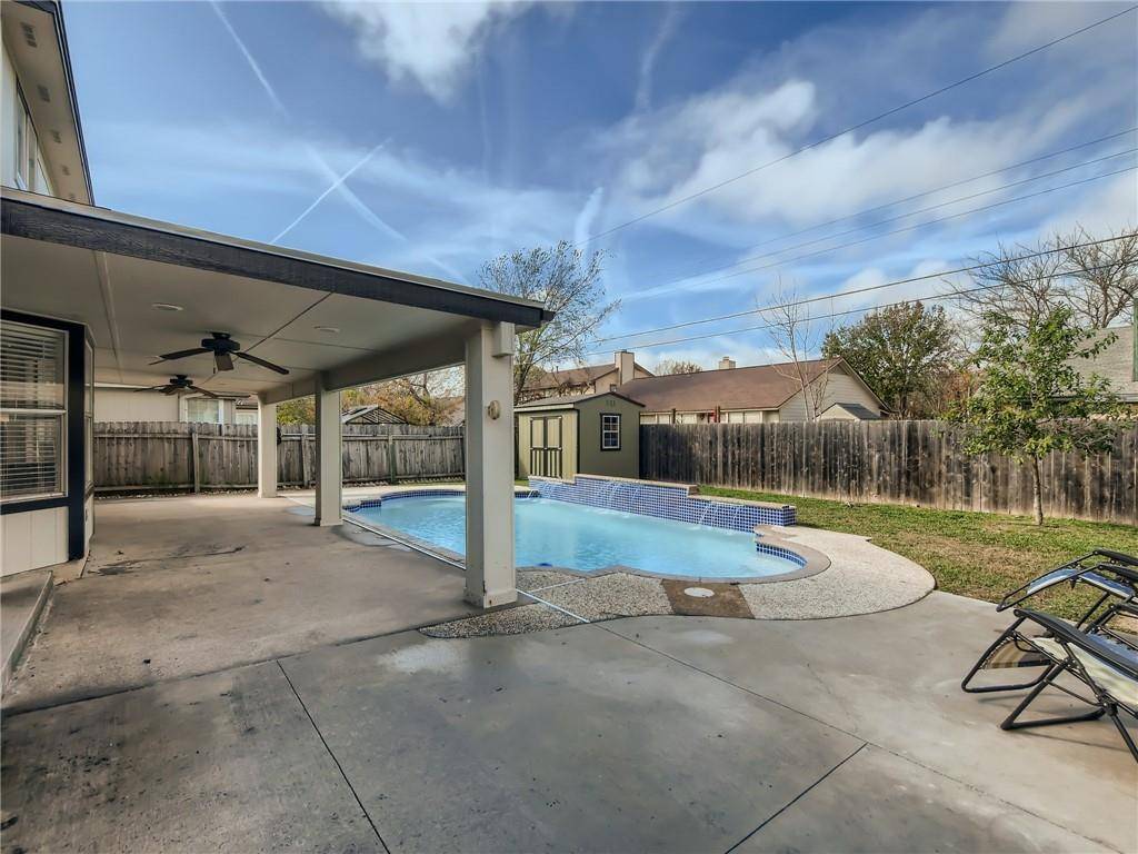 1806 Hollow Tree BLVD, Round Rock, TX 78681