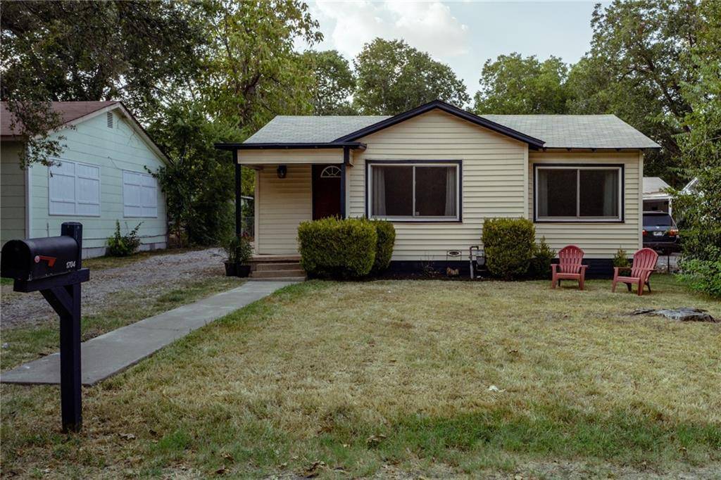 1704 Adams ST, Taylor, TX 76574