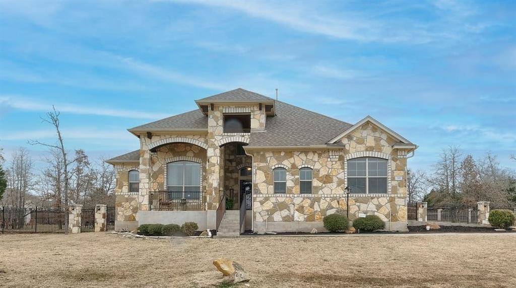 246 Chisholm TRL, Bastrop, TX 78602