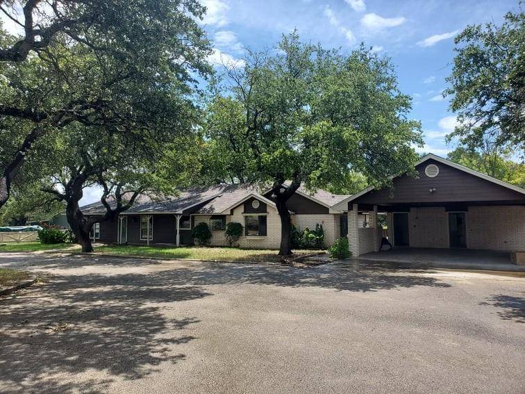8254 E Highway 190, Lampasas, TX 76550