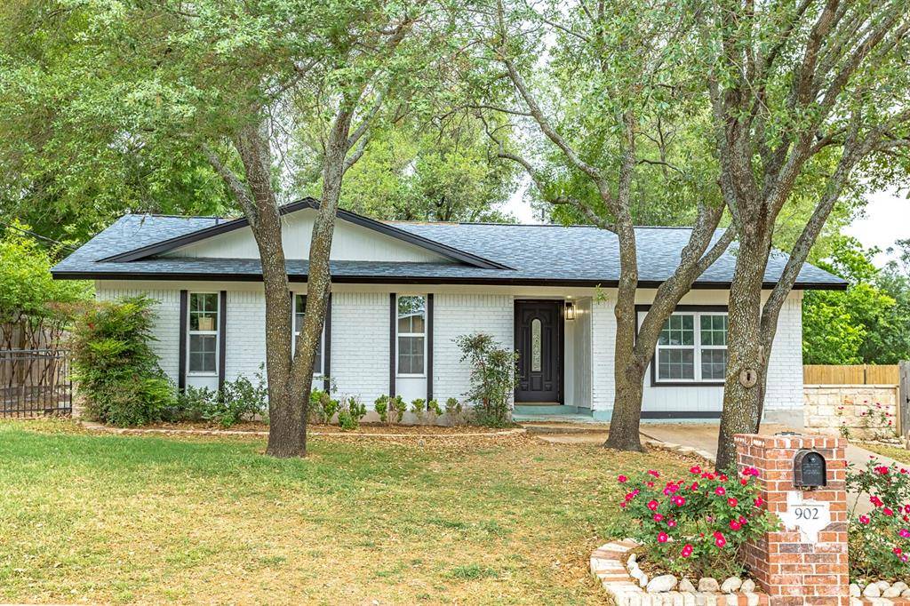 902 W 9th ST, Georgetown, TX 78626