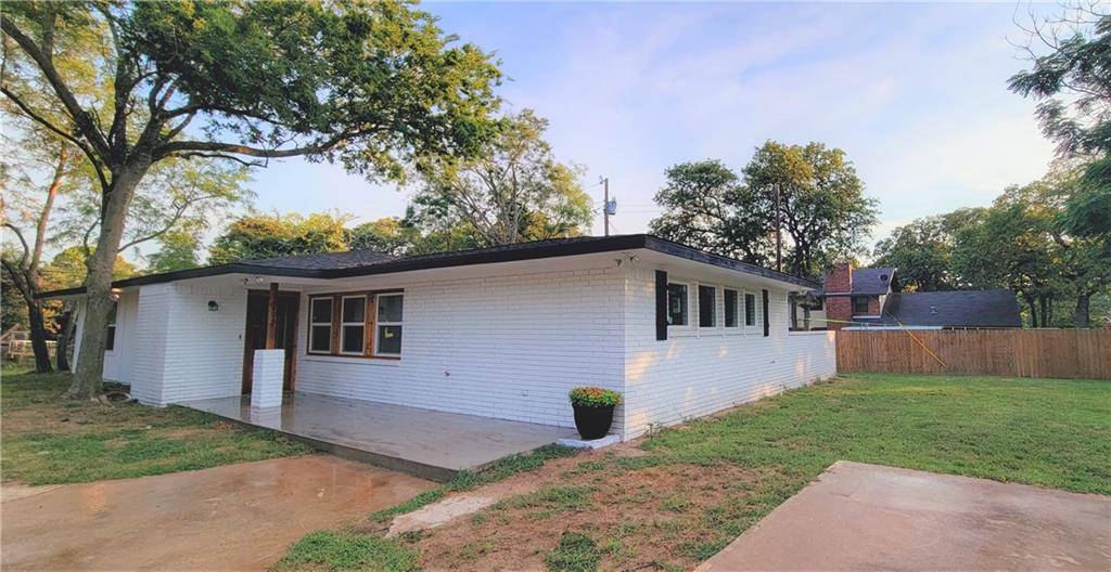 2205 Murray Ave, Rockdale, TX 76567