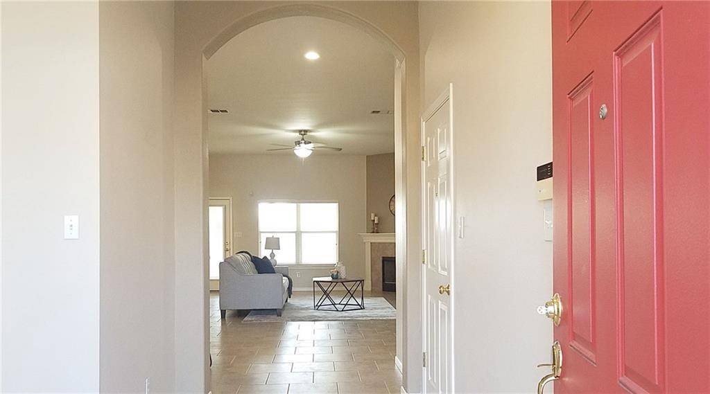3008 Hanstrom CT, Hutto, TX 78634