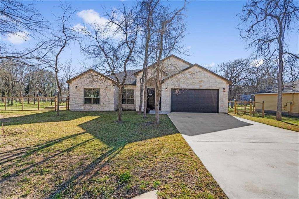 144 Nuuanu LN, Bastrop, TX 78602