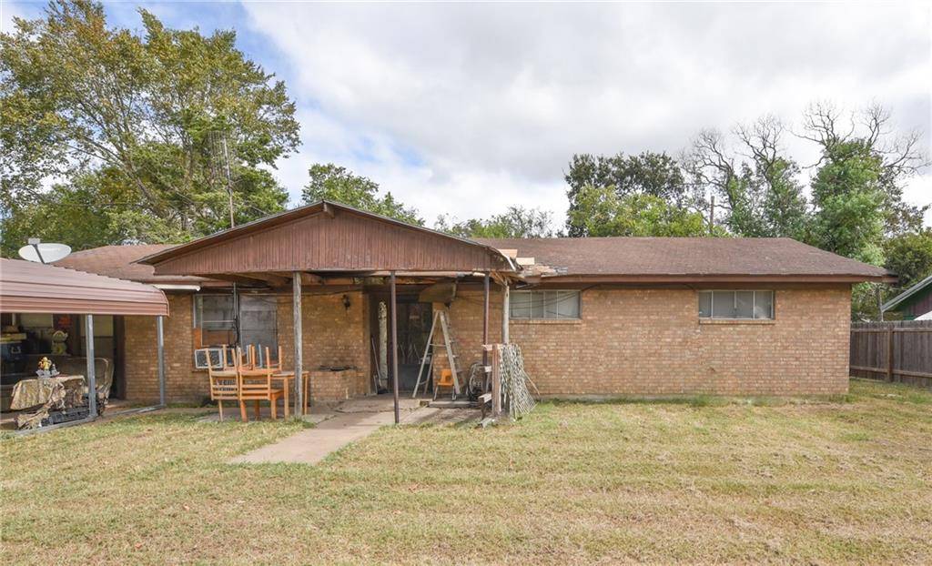 904 Westview CIR, Caldwell, TX 77836