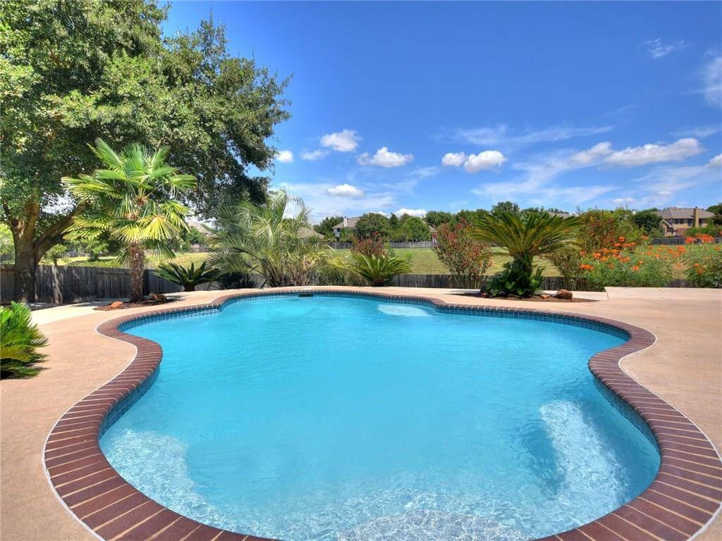 8206 Sunburst PKWY, Round Rock, TX 78681