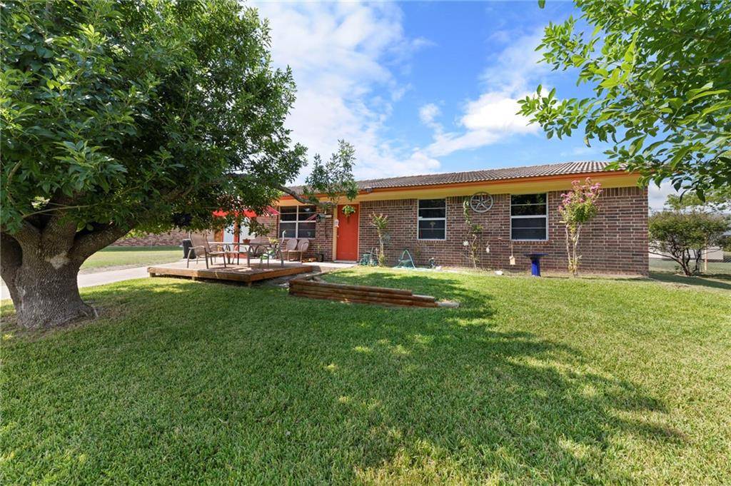 1401 W Avenue C Ave, Lampasas, TX 76550