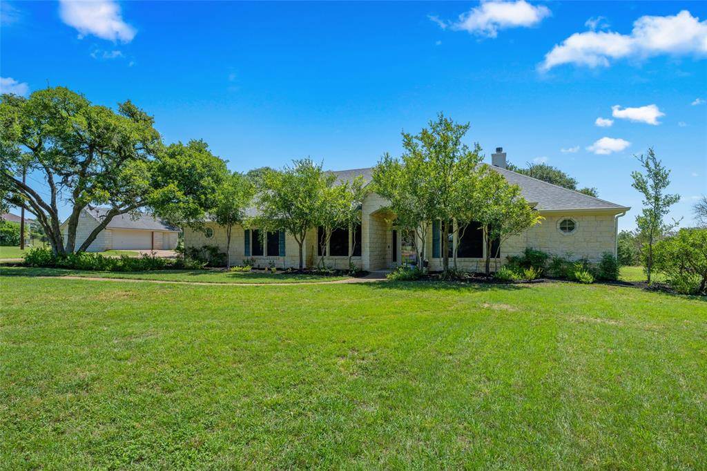420 Oak Forest DR, Buda, TX 78610
