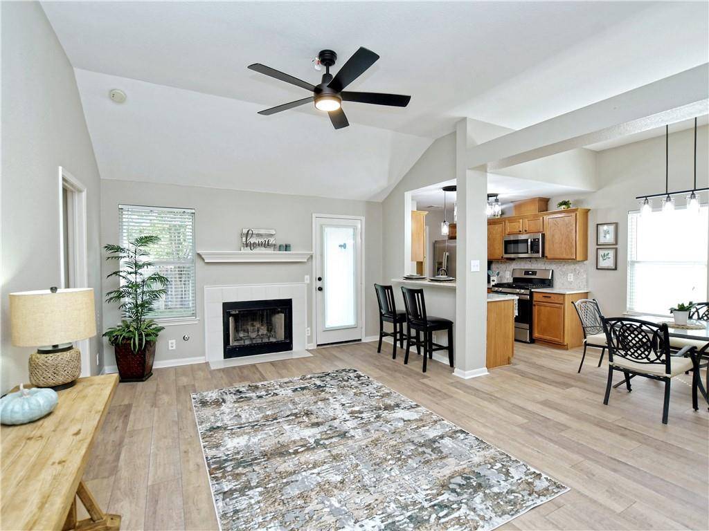 210 Juniper DR, Georgetown, TX 78626