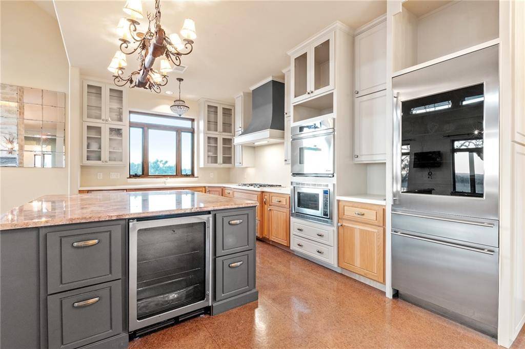 101 Zufrieden Berg WAY, Fredericksburg, TX 78624