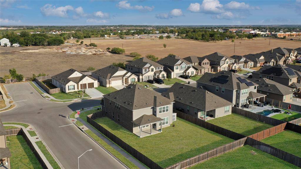 211 Maroon LN, Kyle, TX 78640