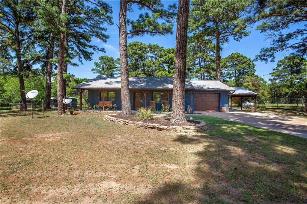 126 Green Valley DR, Bastrop, TX 78602