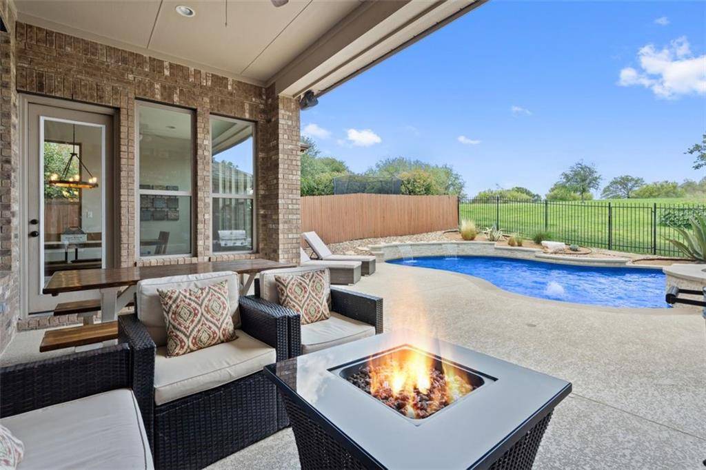 22005 Rock Wren RD, Spicewood, TX 78669