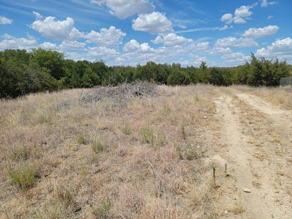 926 W Kubitz RD, Copperas Cove, TX 76522