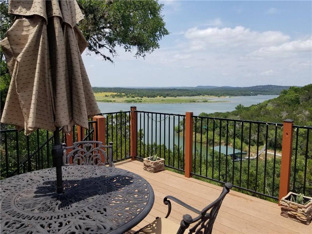 335 Coventry RD, Spicewood, TX 78669