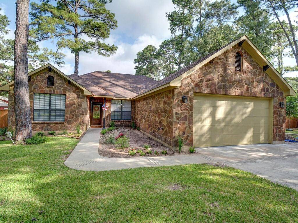 152 Loblolly LN, Bastrop, TX 78602