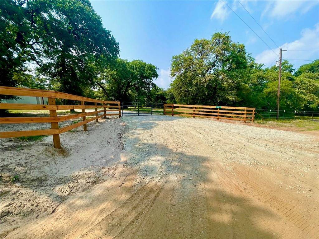 10325 County Road 321, Caldwell, TX 77836