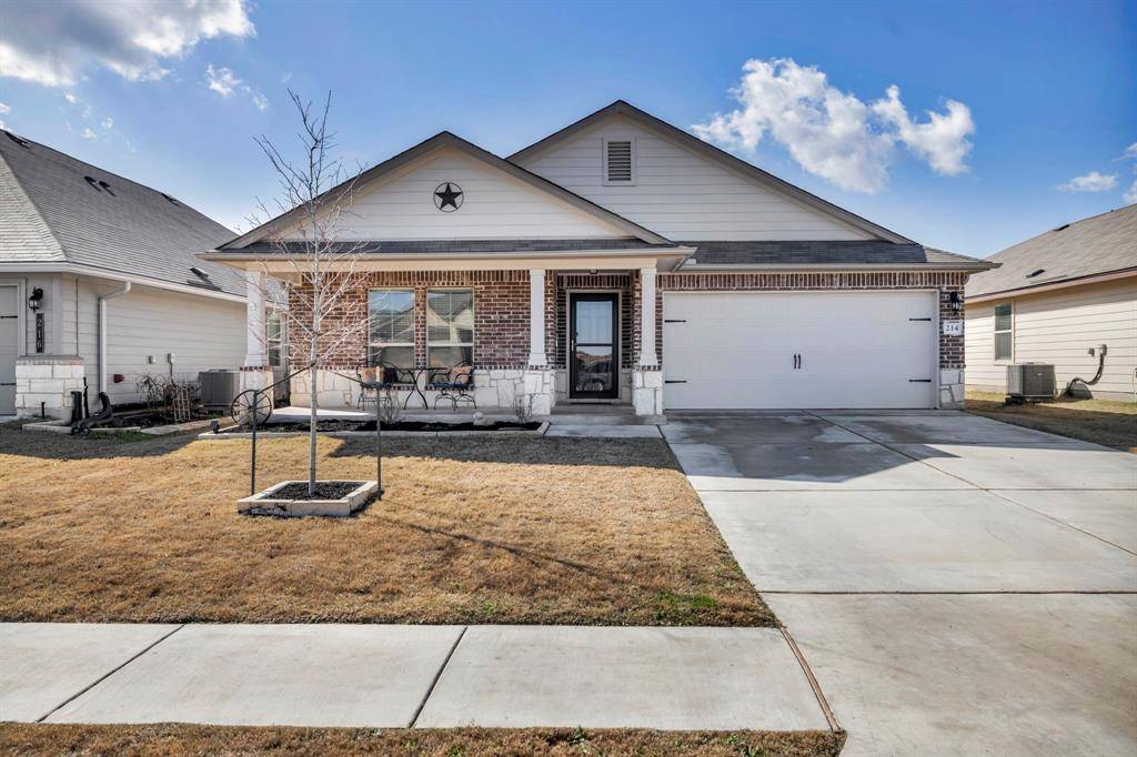 214 Reagor DR, Taylor, TX 76574