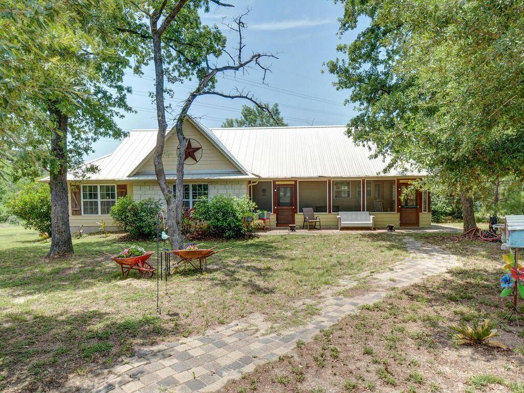 589 Pine Tree LOOP, Bastrop, TX 78602