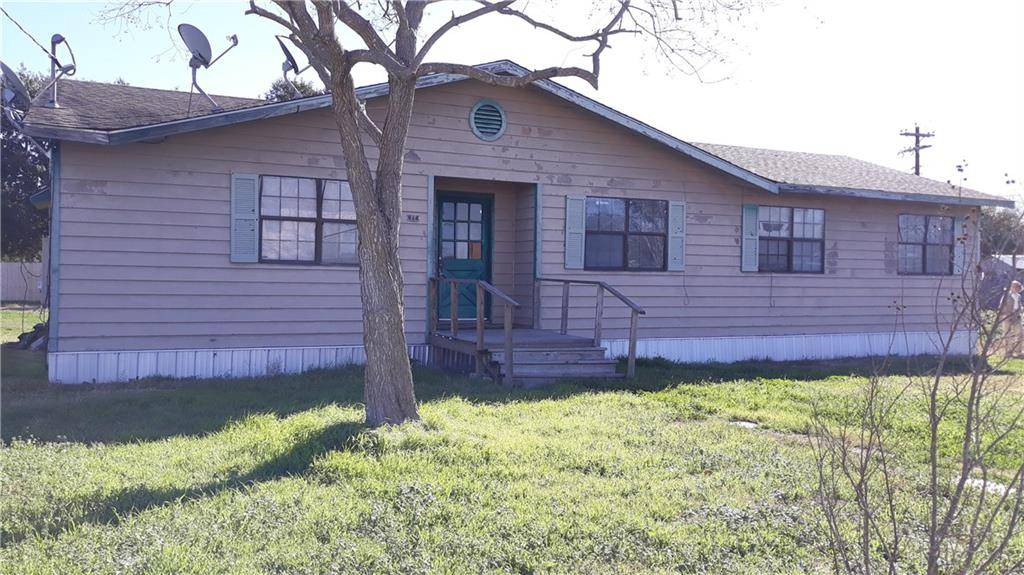 916 N Harris ST, Giddings, TX 78942