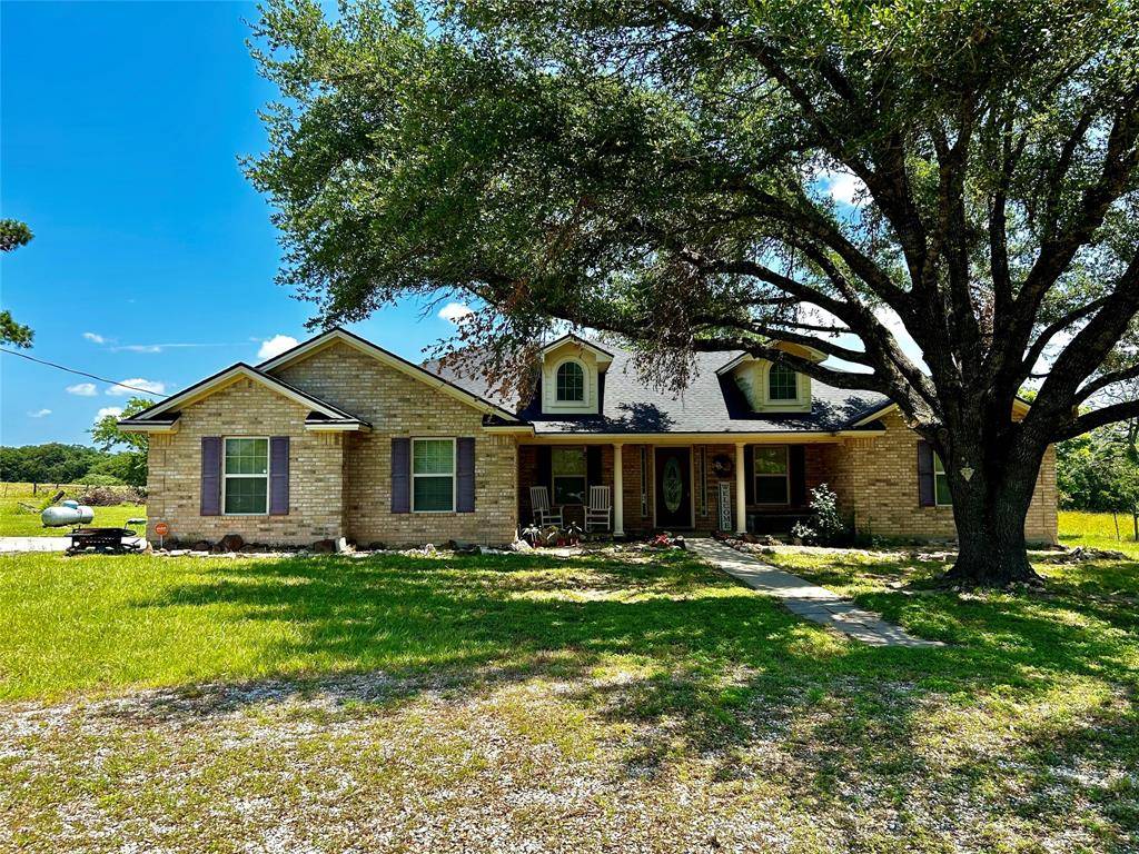 2220 County Road 335, Rockdale, TX 76567
