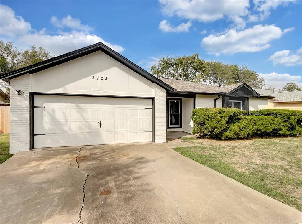 2104 Stratford DR, Round Rock, TX 78664