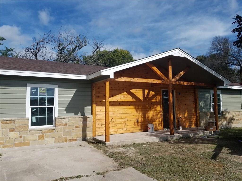 413 W 6th ST, Lampasas, TX 76550