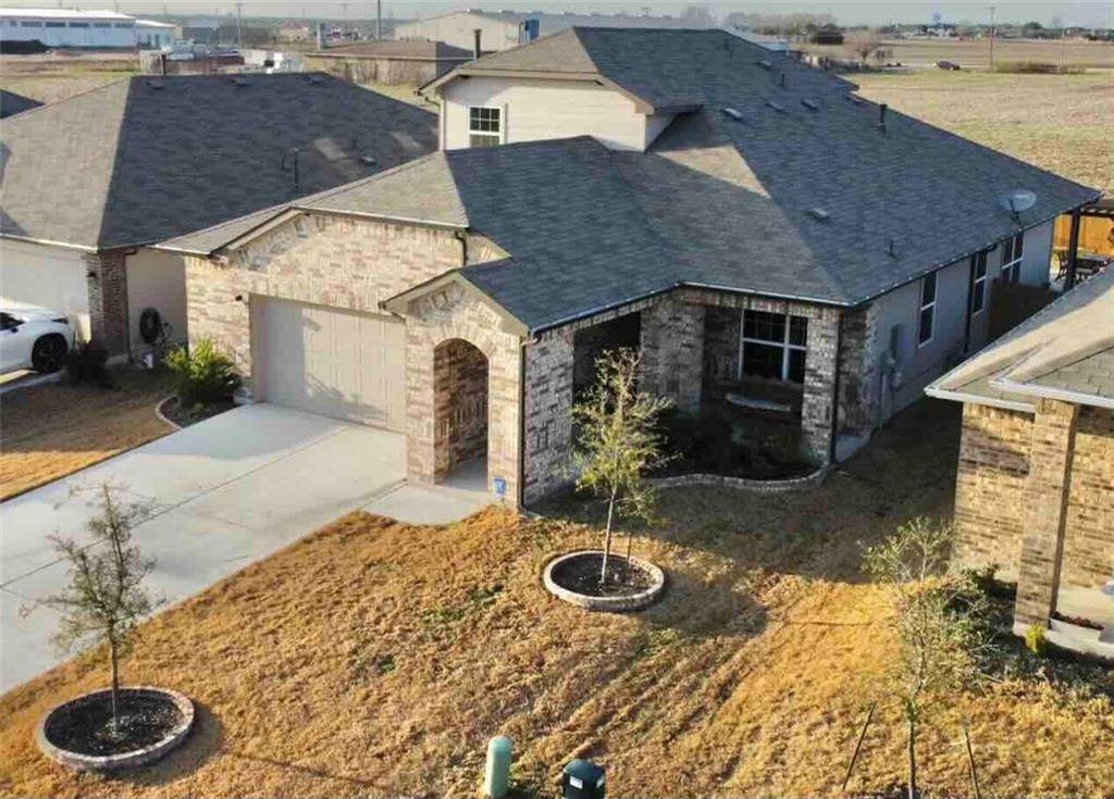 404 Quarton DR, Hutto, TX 78634