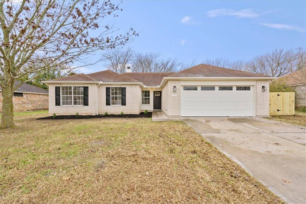 2203 Robin LN, Taylor, TX 76574