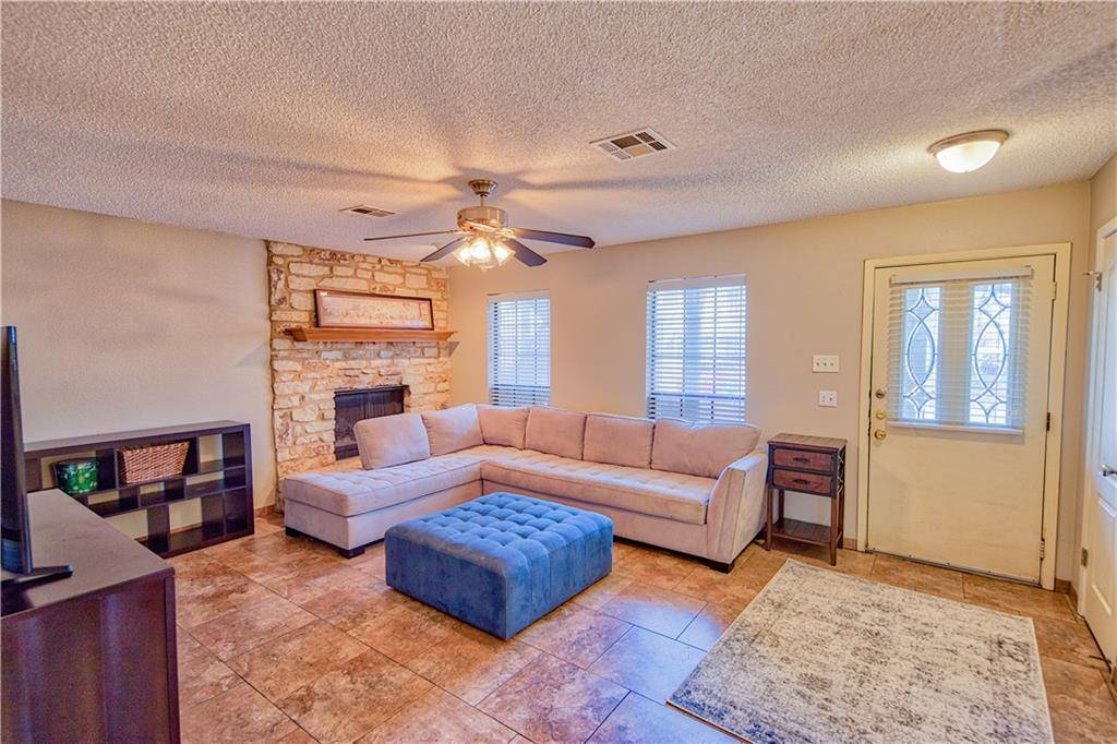 901 S Mays ST #11, Round Rock, TX 78664