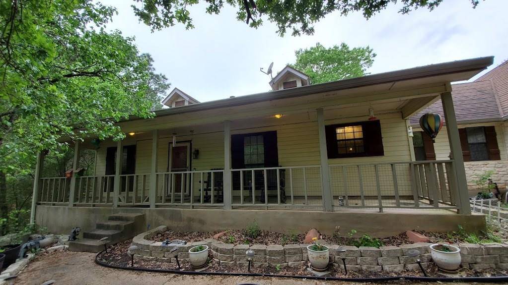 110 Molokini DR, Bastrop, TX 78602