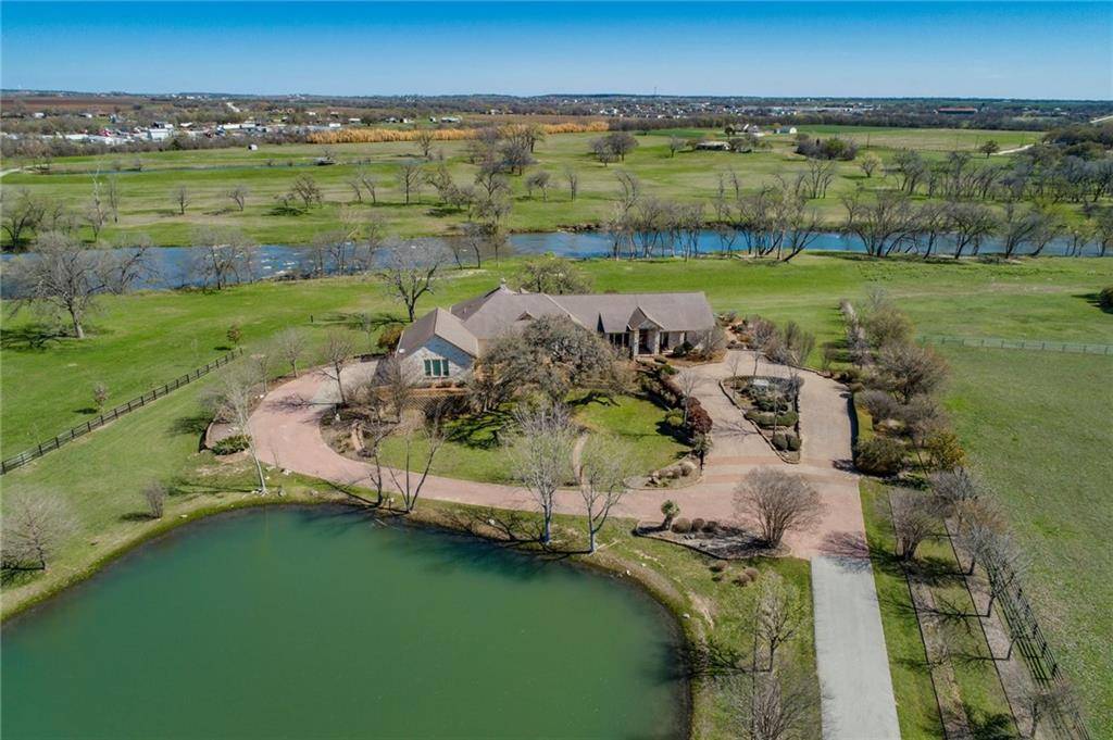1933 County Road 103, Georgetown, TX 78626