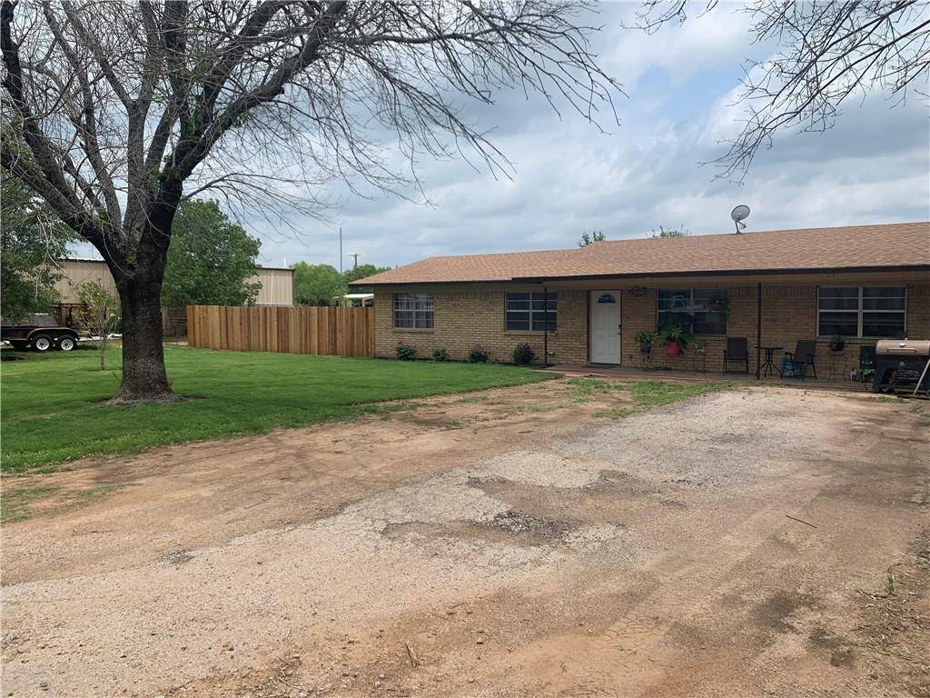 115 Meadow LN, Marble Falls, TX 78654