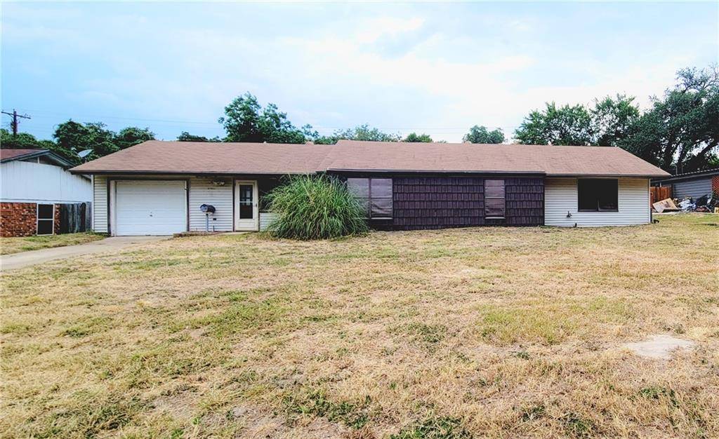 2110 Murray Ave, Rockdale, TX 76567