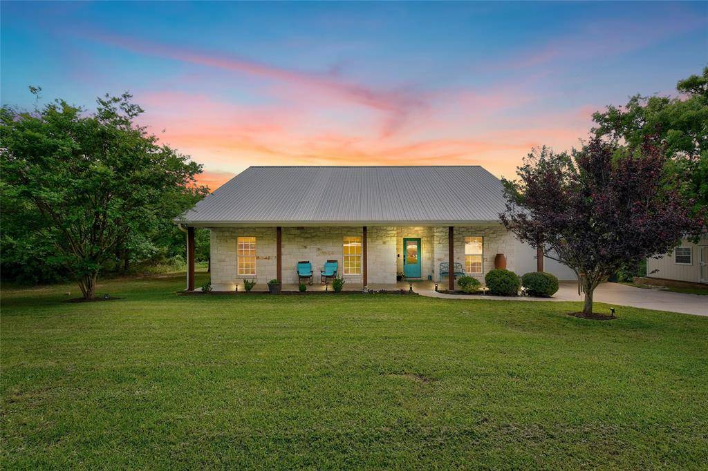 121 S Buckhorn DR, Bastrop, TX 78602