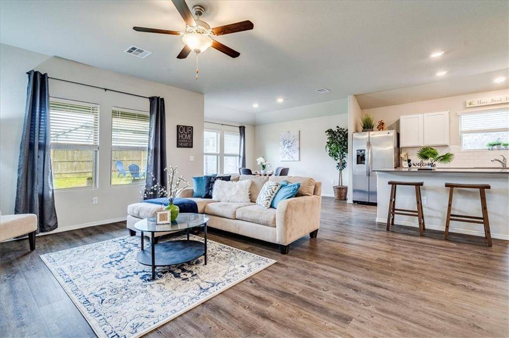 184 Moon Stone TRL, Buda, TX 78610