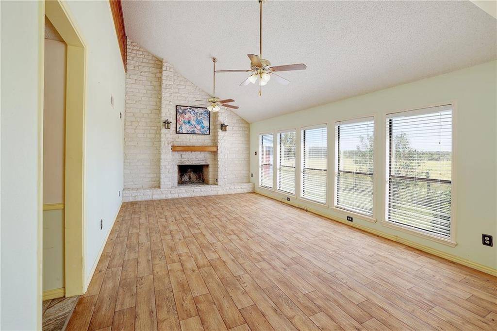 506 Metcalfe ST, Rockdale, TX 76567