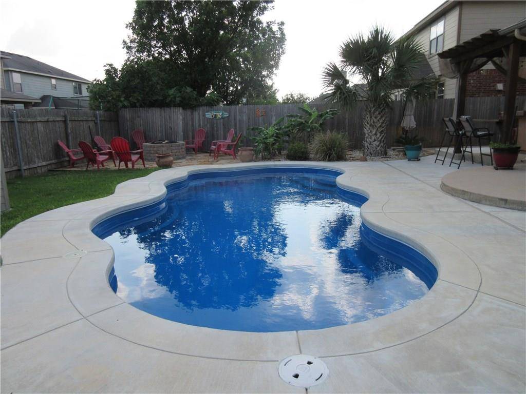 410 Peaceful Haven WAY, Hutto, TX 78634