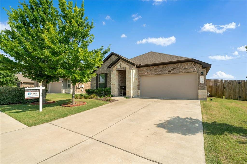 115 Headwaters DR, Bastrop, TX 78602