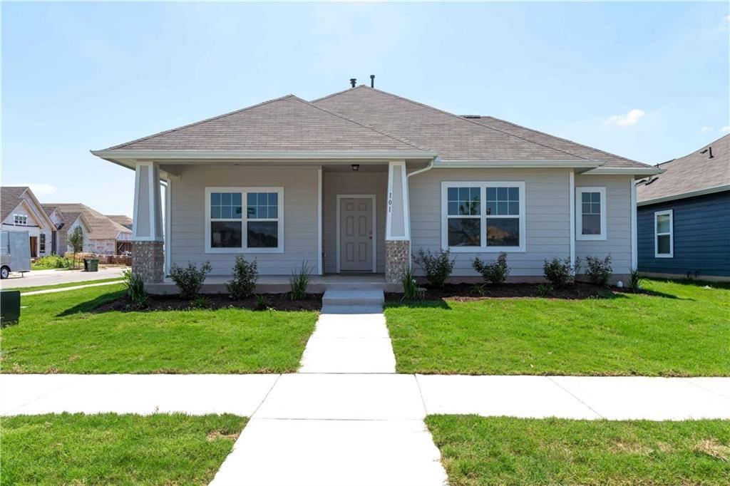 101 Englenook DR, Hutto, TX 78634