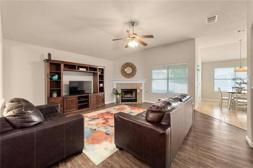 128 Black Cap RUN, Buda, TX 78610