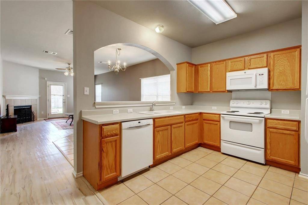 11605 Lapoynor ST, Manor, TX 78653
